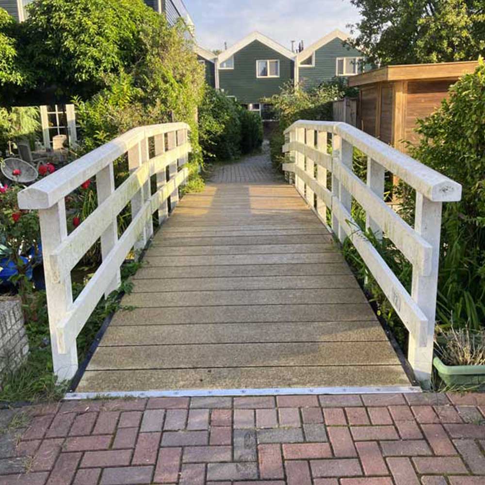 FRP Bridge Deck renovation with wood look